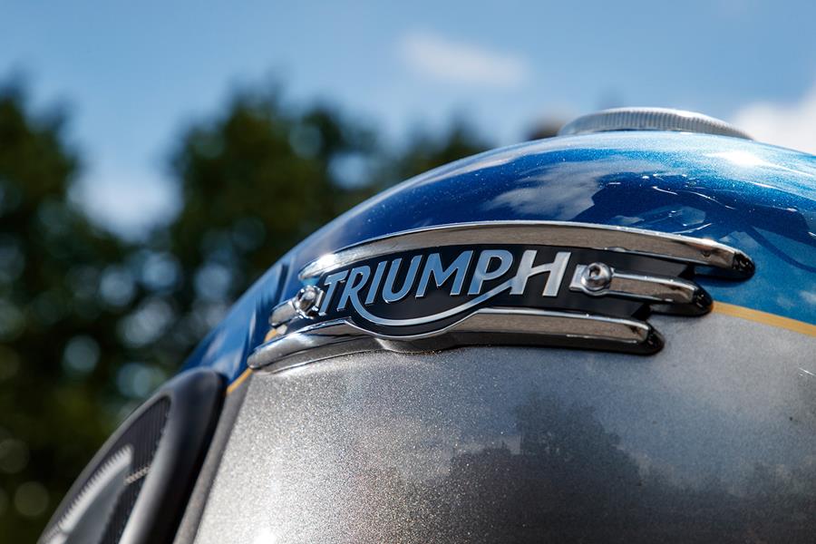 2021 Triumph Bonneville T120 tank badge