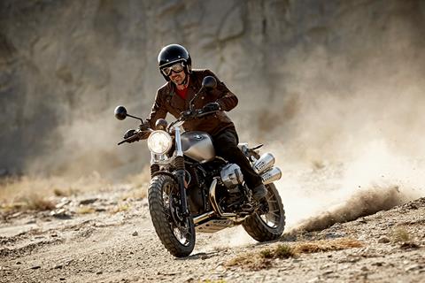 BMW R NINE T SCRAMBLER (2016 on) Review