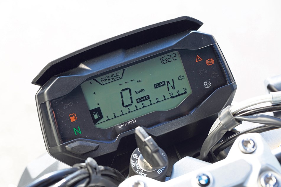 bmw g310r display