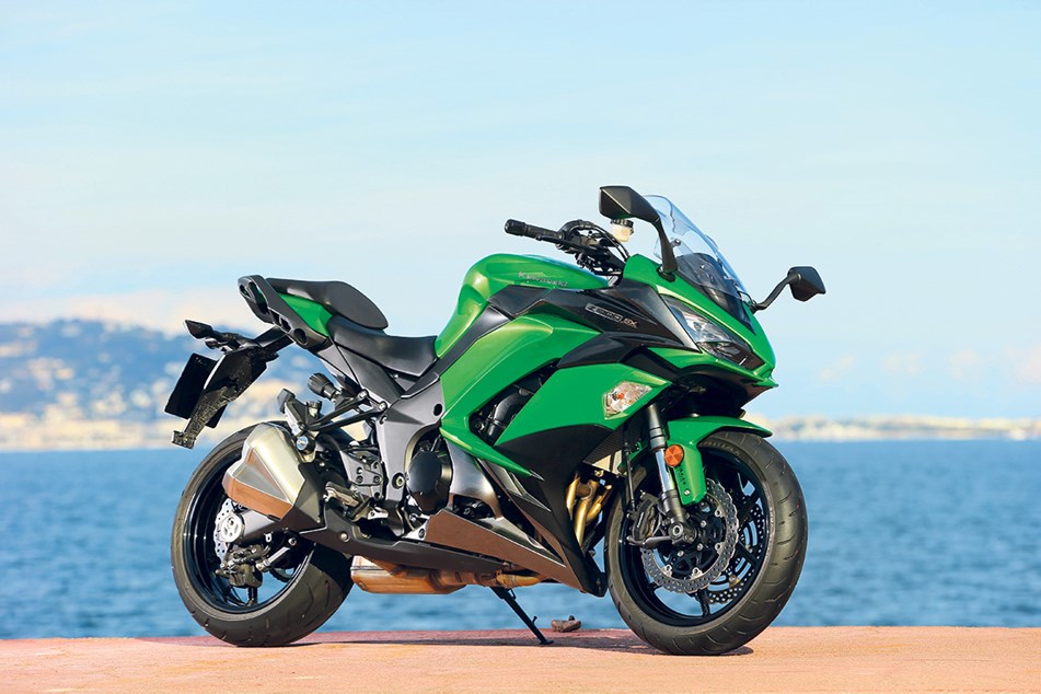 Resin Bike Adesivi Moto Compatibile con Kawasaki Z1000SX 2017-2019. Protezione Forcella Sterzo da Urti e Graffi. Adesivo 3D Resinato per Piastra Forcella Sterzo