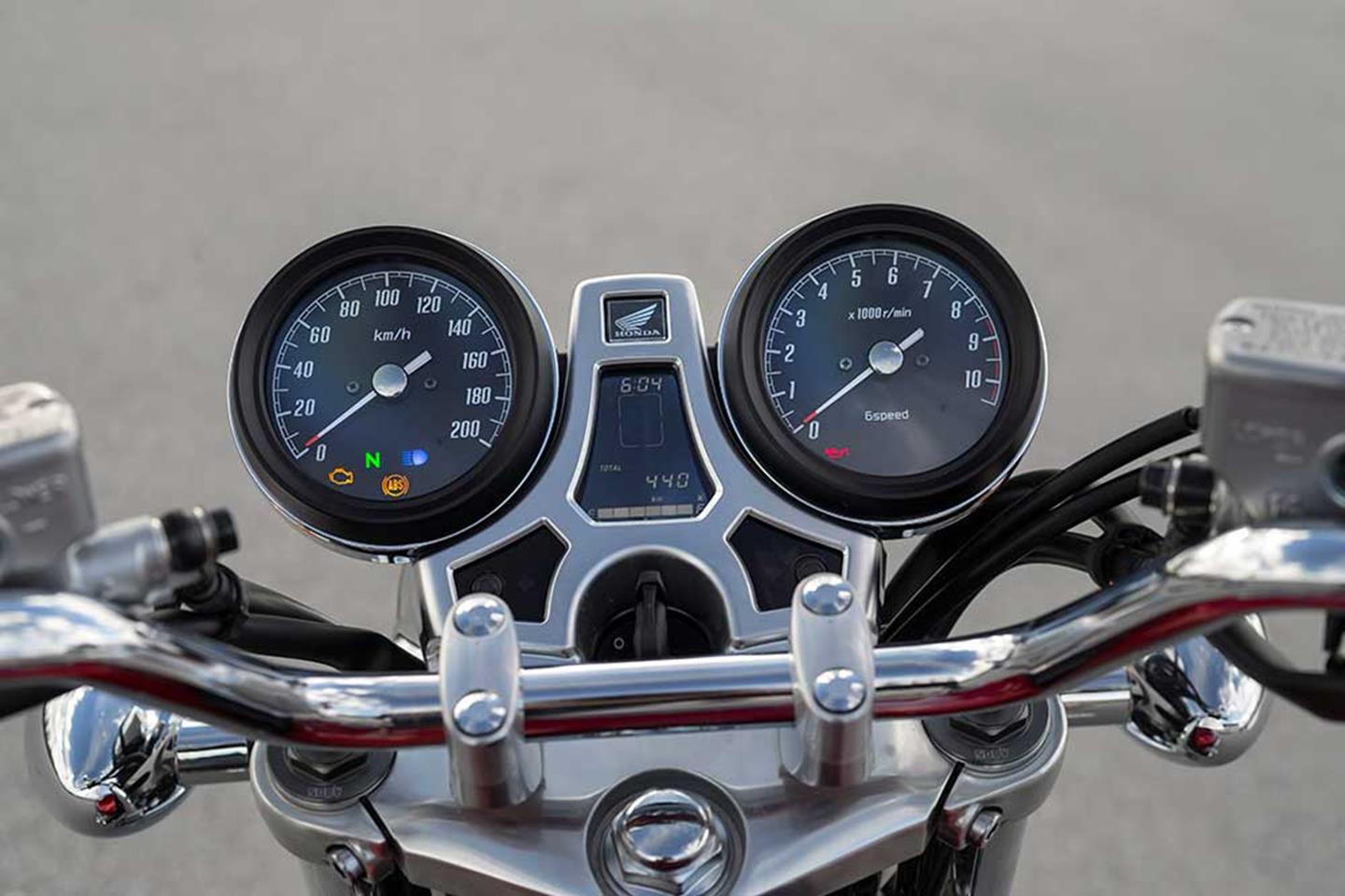 HONDA CB1100EX (2017-2021) Review | Speed, Specs & Prices