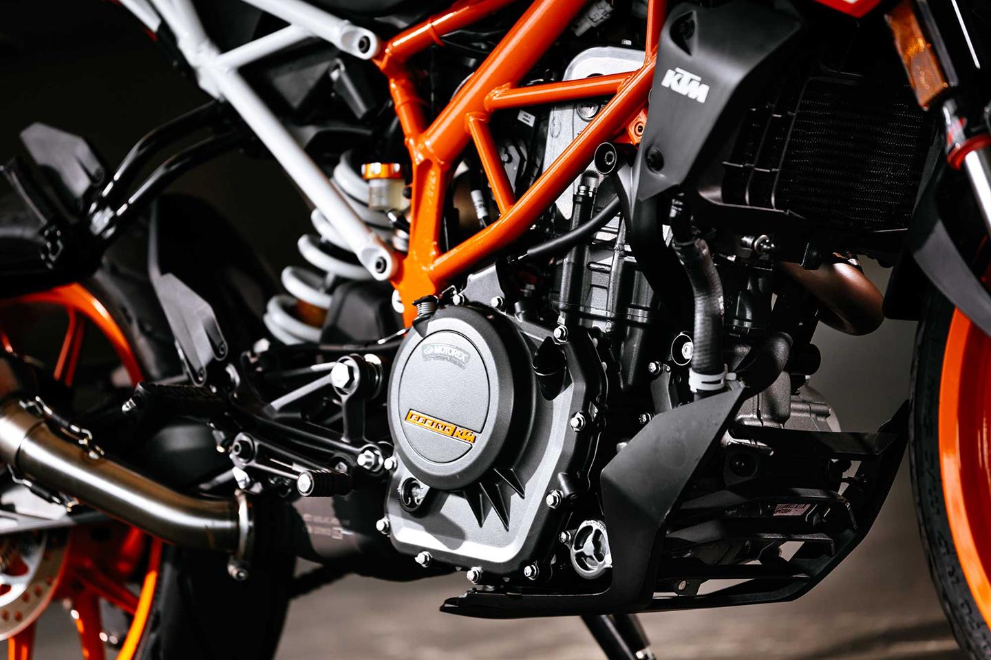 Ktm 390 best sale engine price