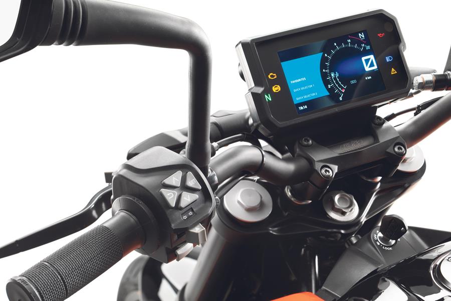 KTM 390 Duke clocks and bars