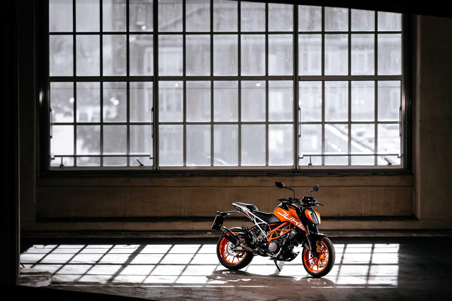 KTM 390 Duke (2017-on) Review | Speed 