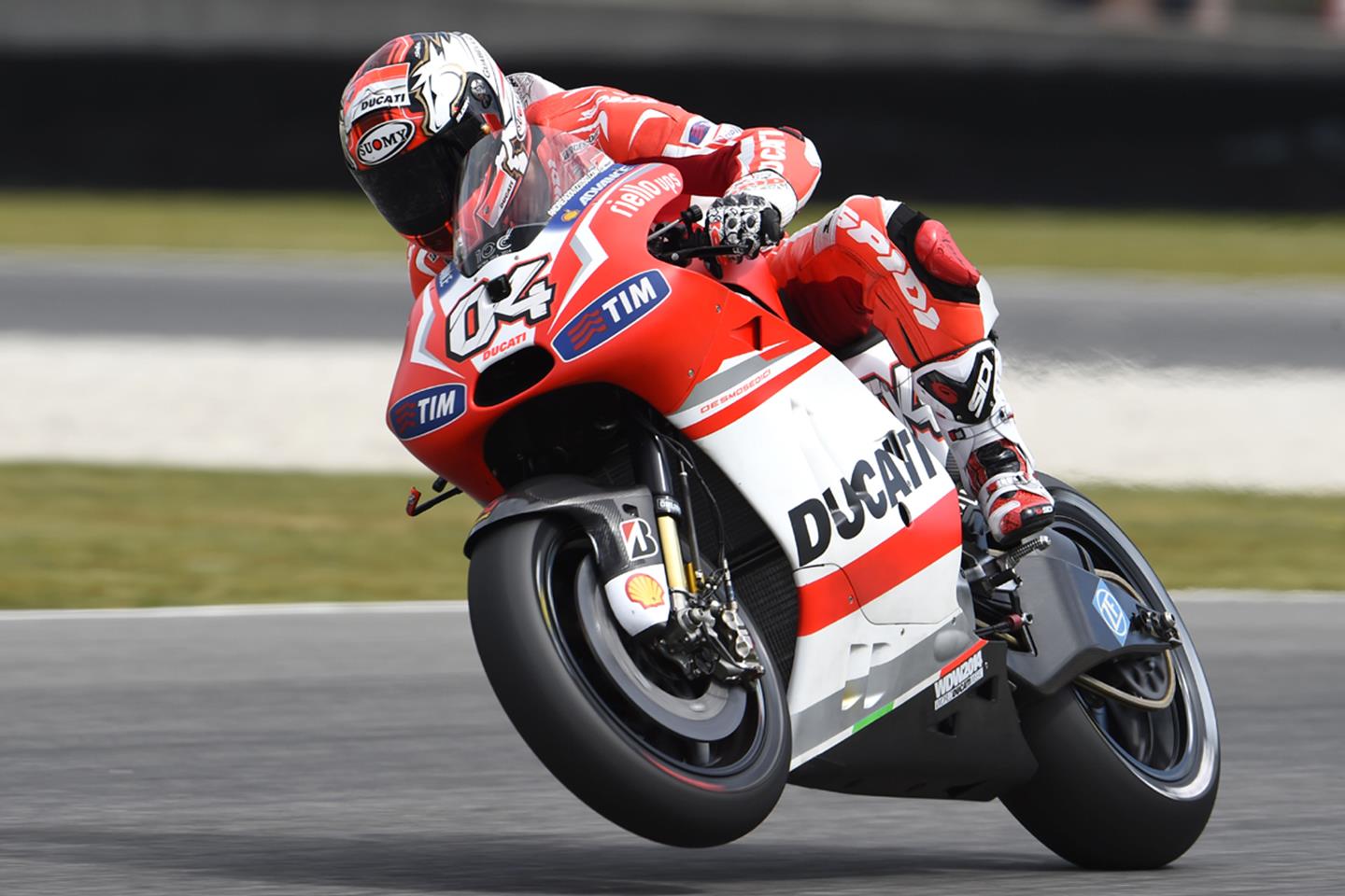 Ducati: Essential to keep Andrea Dovizioso in 2015