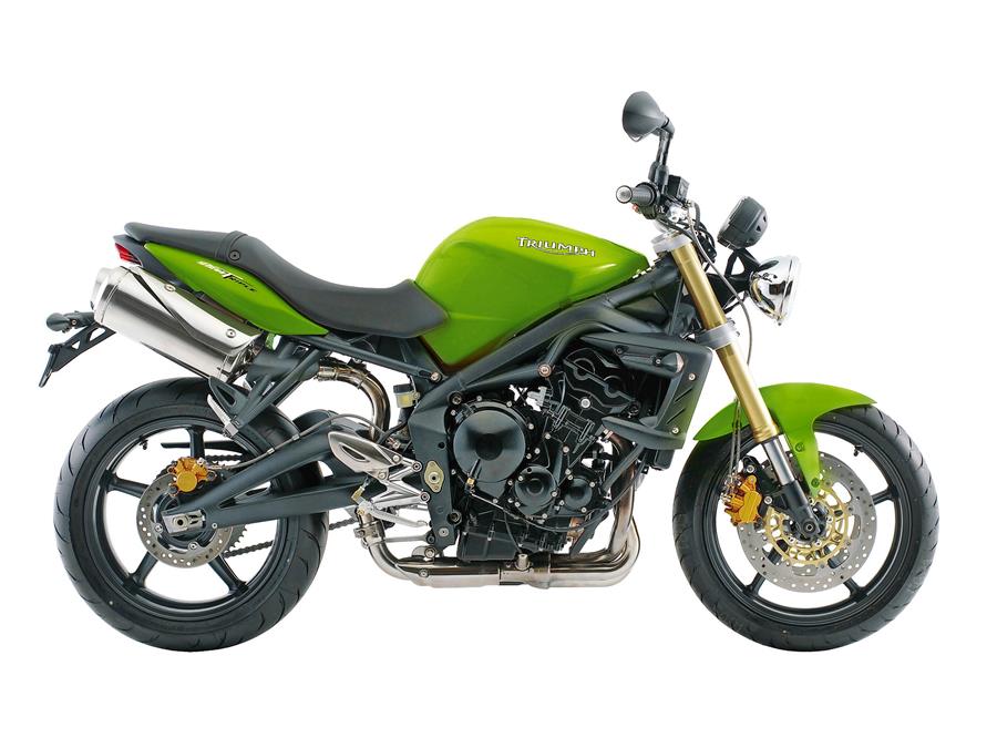 Triumph Street Triple 675 in green