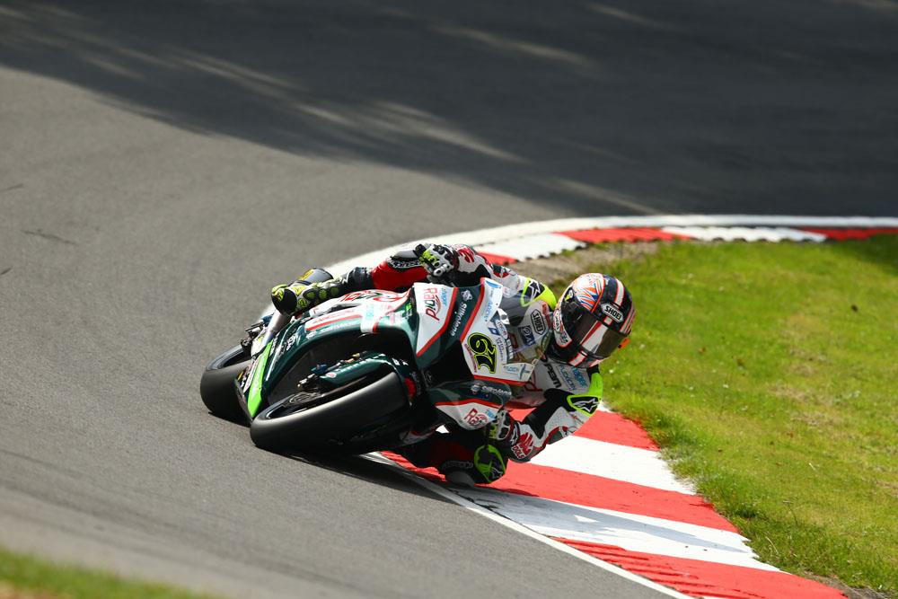 Brands Hatch BSB: Byrne on pole as Brookes crashes out