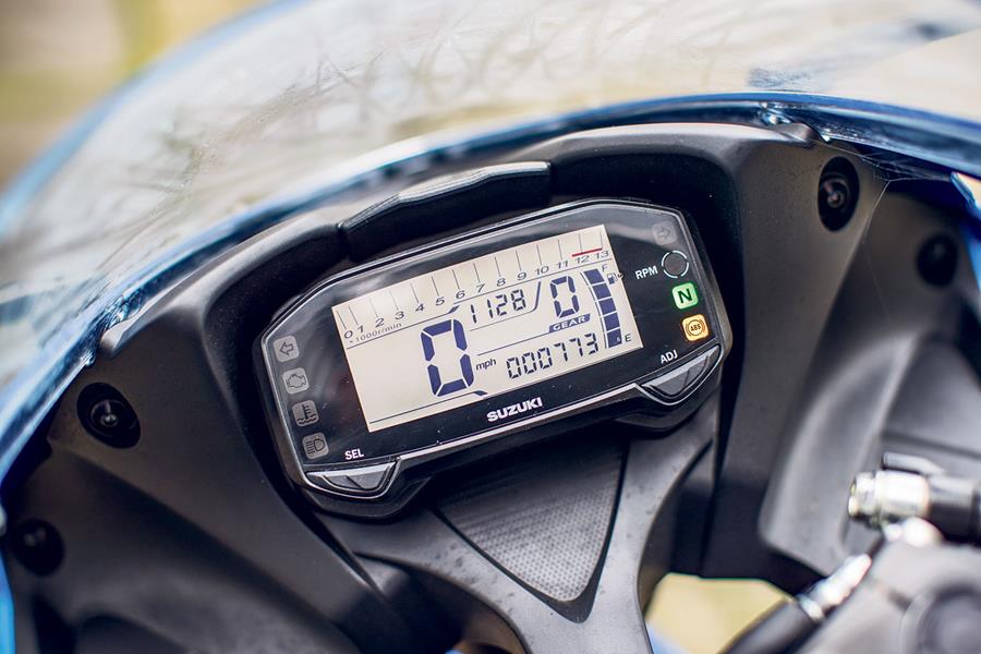 LCD screen on Suzuki GSX-R125