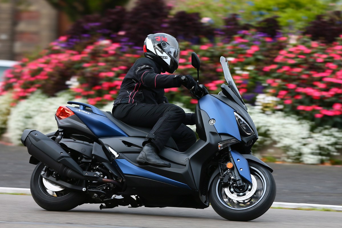 YAMAHA XMAX (2018-on) Review | Specs & Prices |