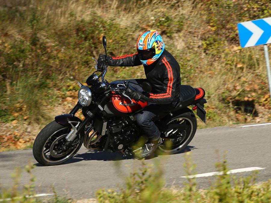 Michael Neeves riding Kawasaki Z900RS from overhead cornering