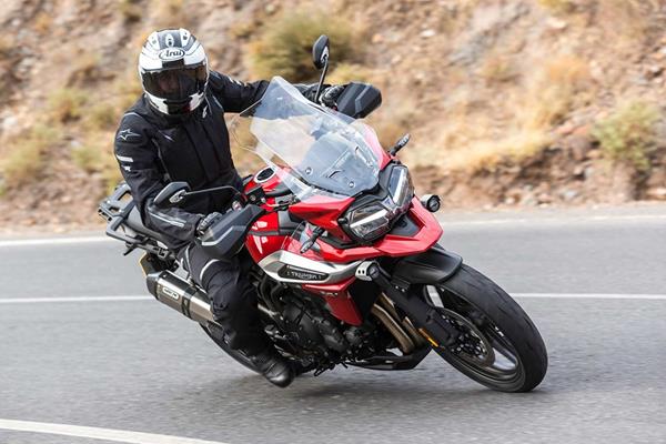 Riding the Triumph Tiger 1200 XR