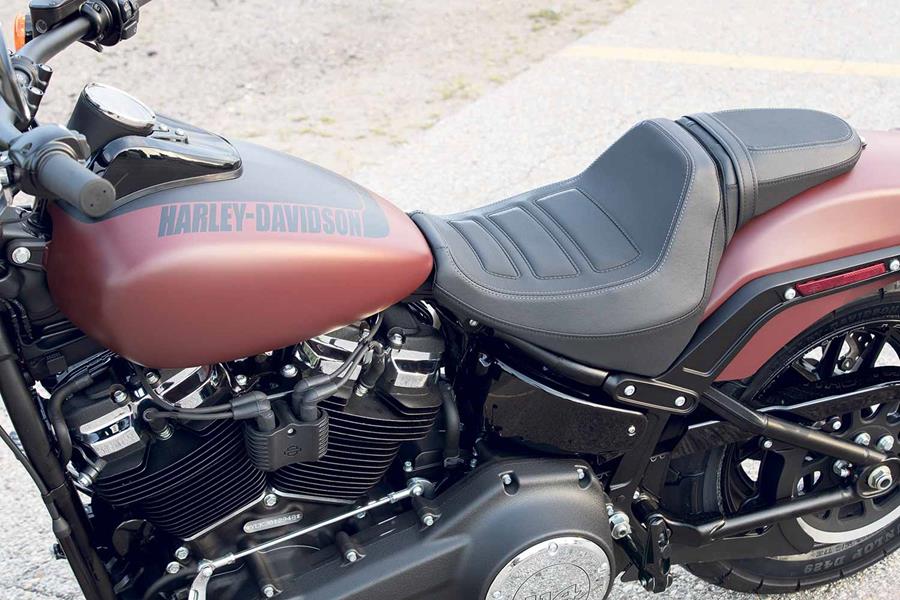 Harley-Davidson Fat Bob seats