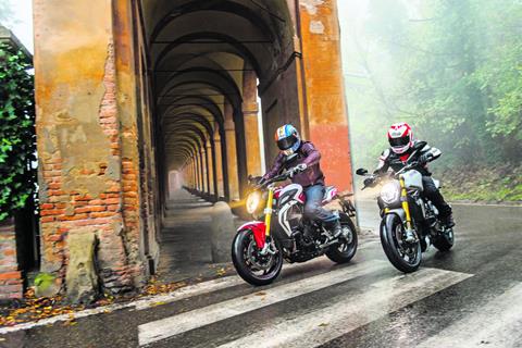 Two Way Street: MV Brutale 800 RR vs Ducati Monster 1200S