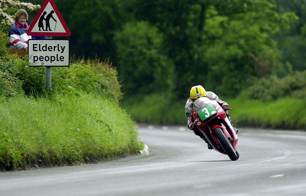 joey-dunlop-voted-greatest-northern-irish-sportsman-mcn