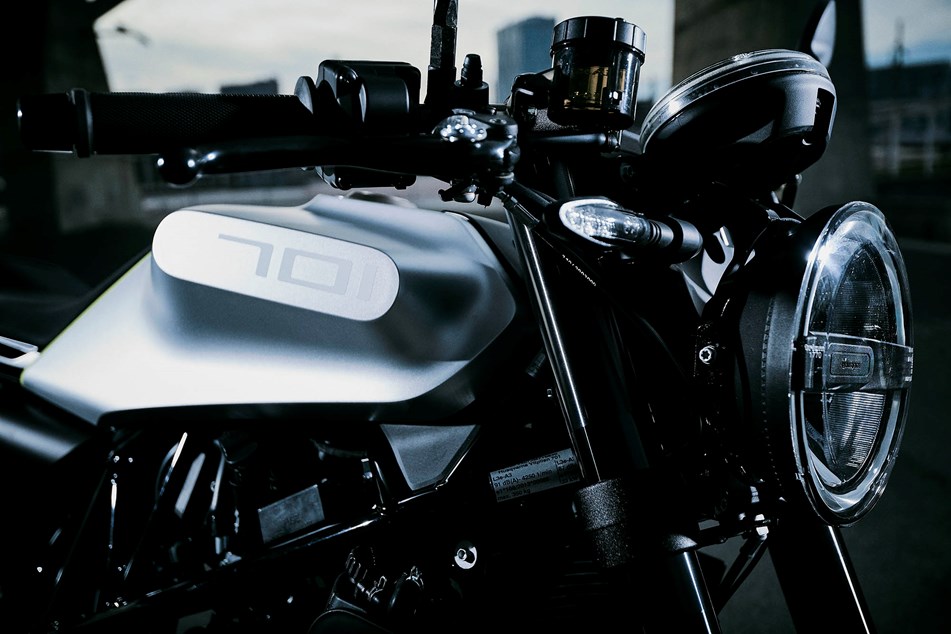 HUSQVARNA VITPILEN 701 (2018on) Review, Specs & Prices