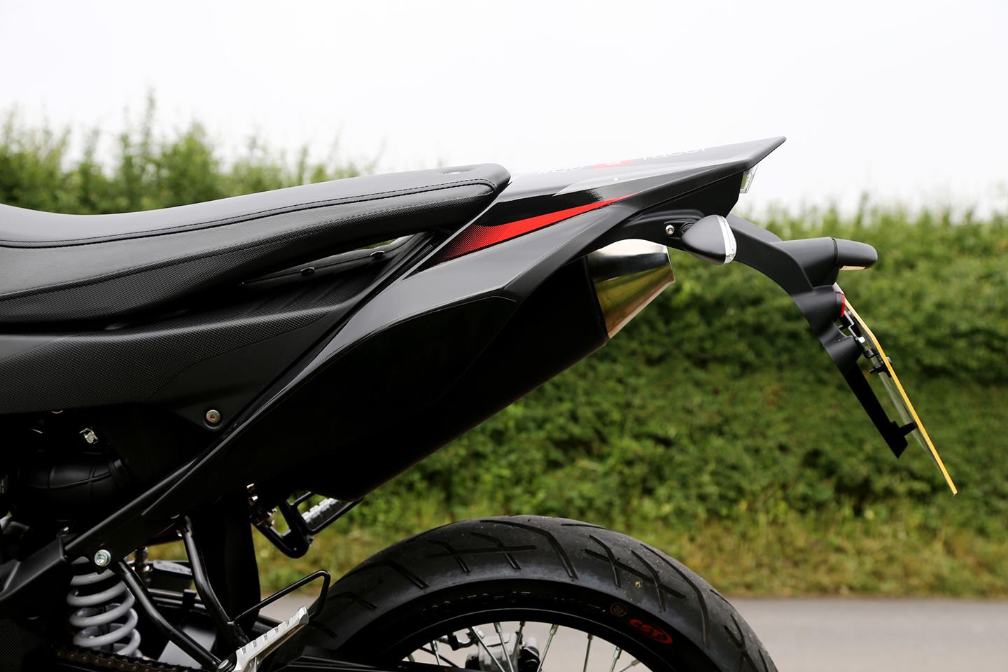 Aprilia SX125 (2018-on) Review | Speed, Specs & Prices