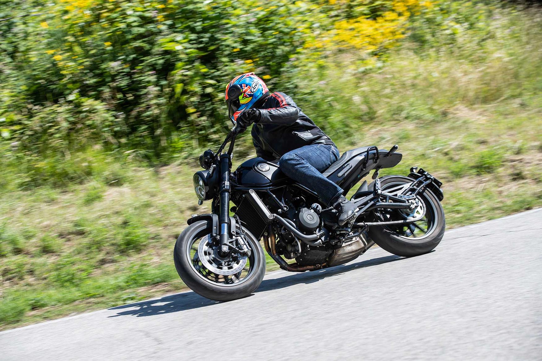 BENELLI LEONCINO 500 (2018 - on) Review