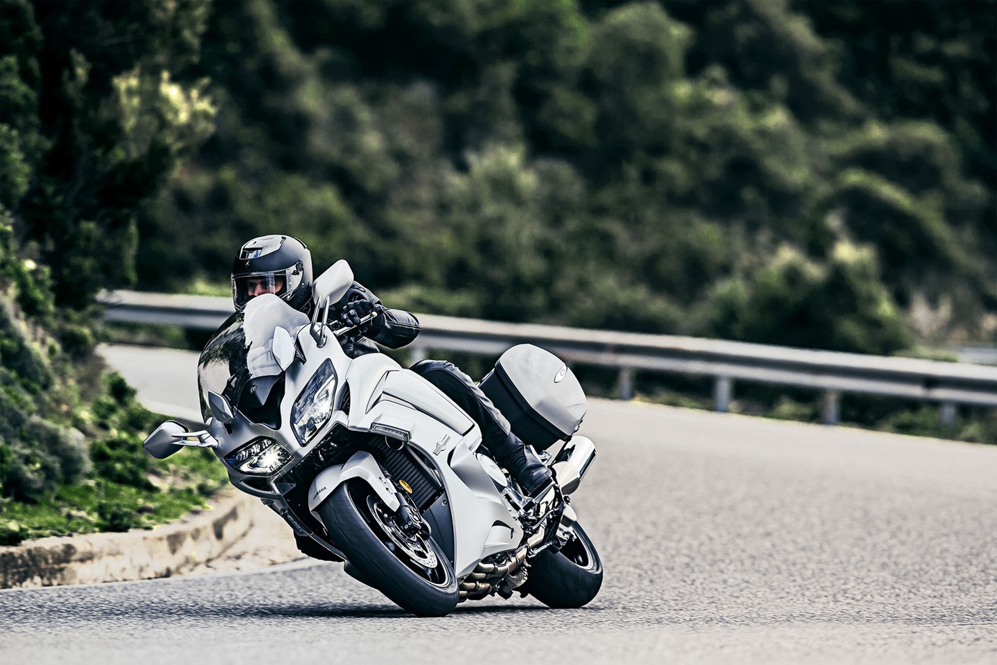 melodisk Fru interferens Yamaha FJR 1300 AE (2016-2021) Review | Specs & Prices | MCN