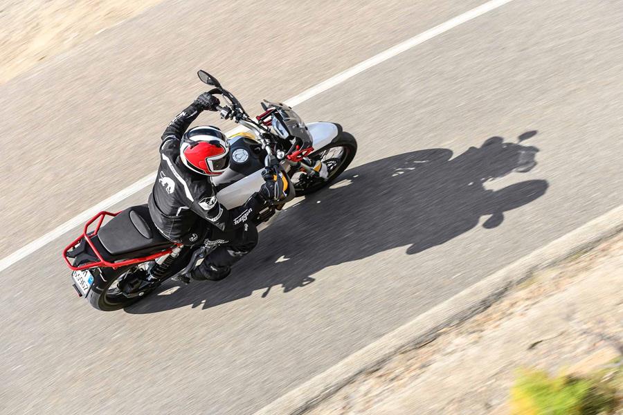 Cornering on the Moto Guzzi V85TT