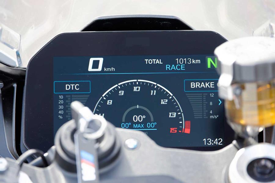 The screen on the 2023 BMW S1000RR