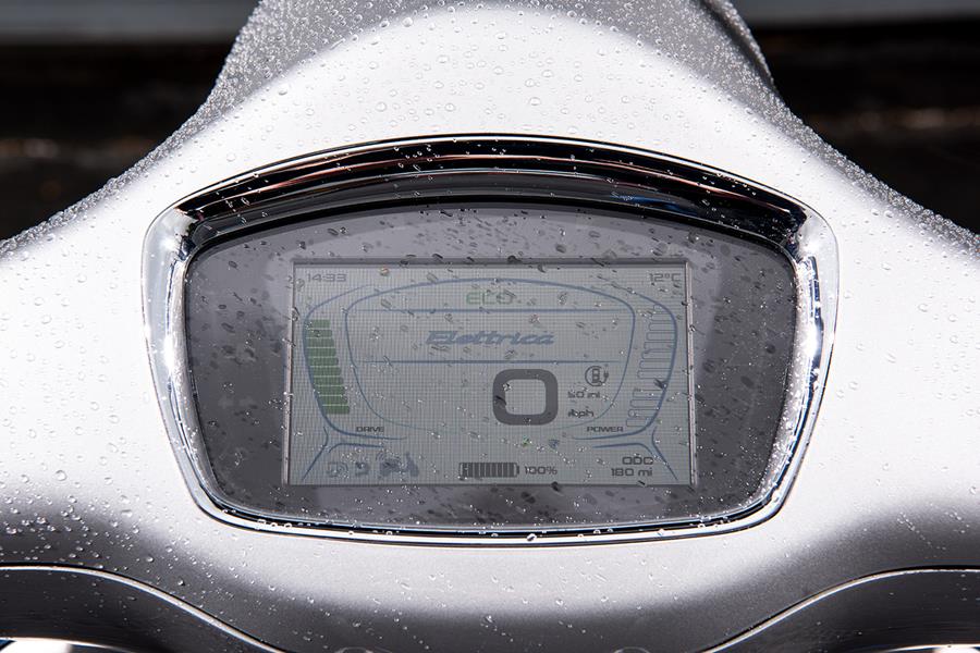 Vespa Elettrica dash