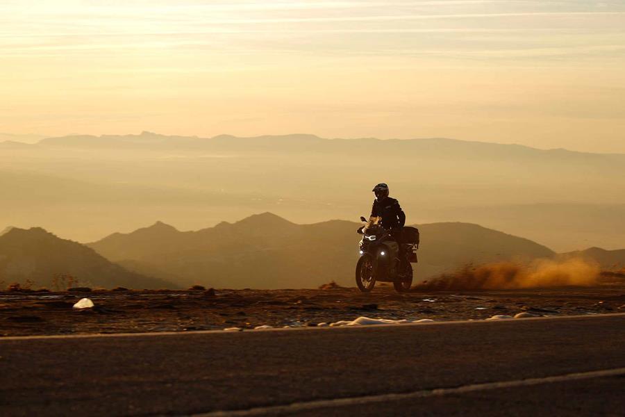 MCN's Michael Guy rides the new R850GS Adventure off-road