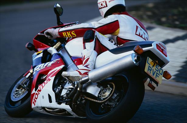 9 March 1994 – Honda RVF750 RC45 – the first test | MCN