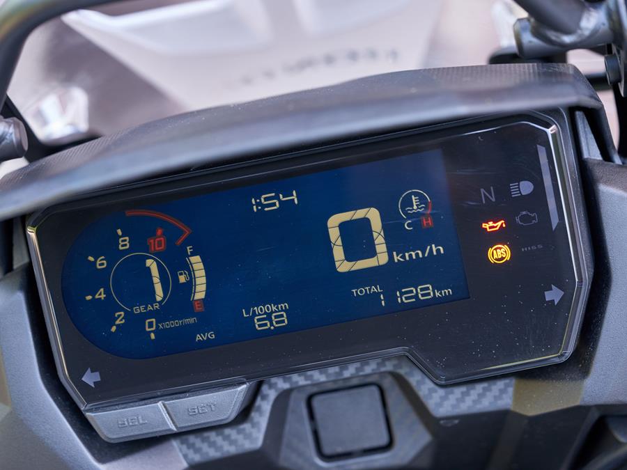 2019 Honda CB500X digital dash