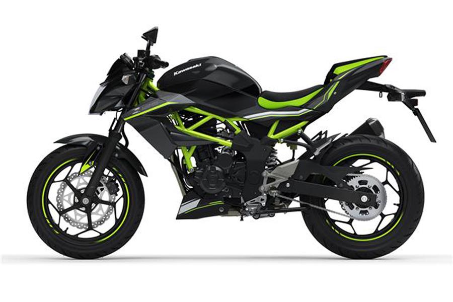 Kawasaki Z125 in green and black colours for 2021