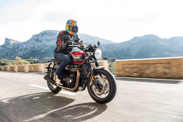 2019-2024 Triumph Speed Twin 1200 Review: Specs and price