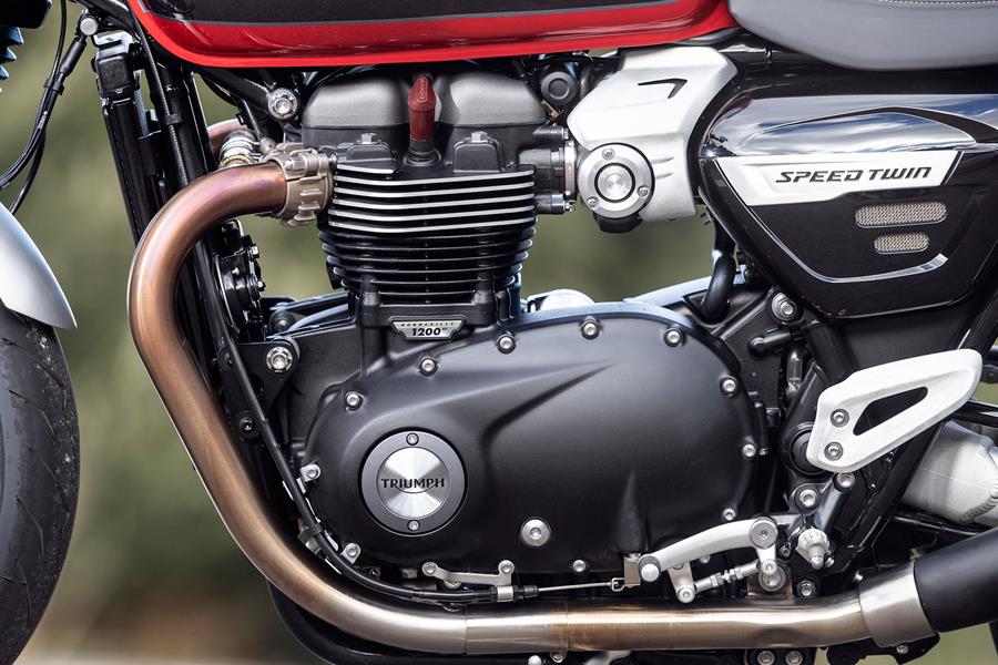 The bike features the same engine as the Thruxton