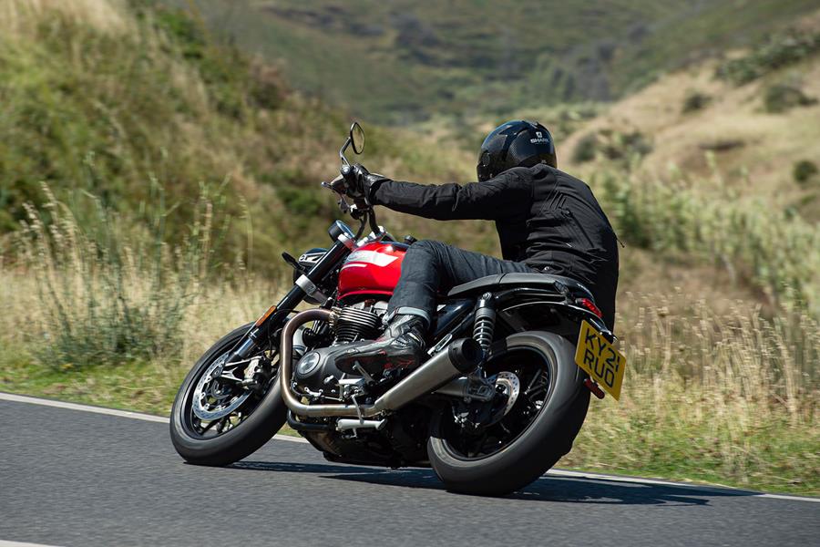 Accelerating out of a bend on the 2021 Triumph Speed Twin