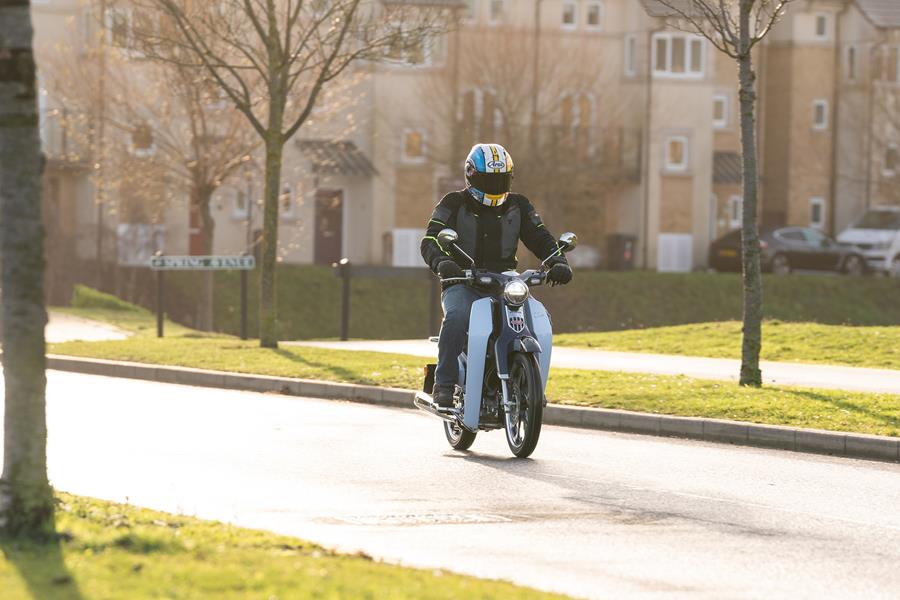 Riding the Honda C125 Super Cub