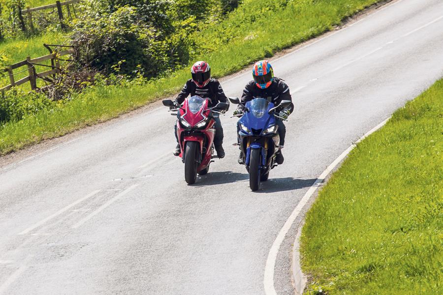 Yamaha R3 takes on the Honda CBR500R