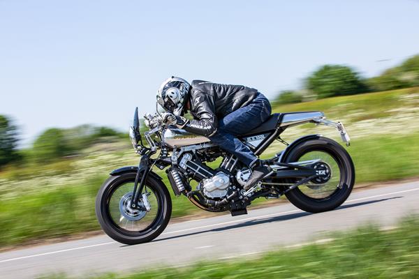 Brough Superior SS100 in action being ridden by Michael Neeves