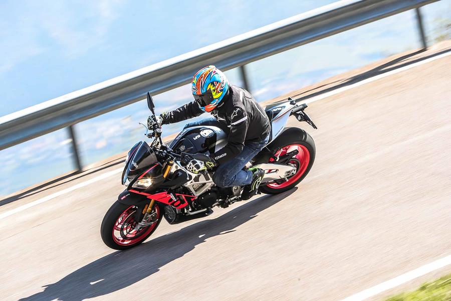 Riding the Aprilia Tuono V4 1100 Factory 