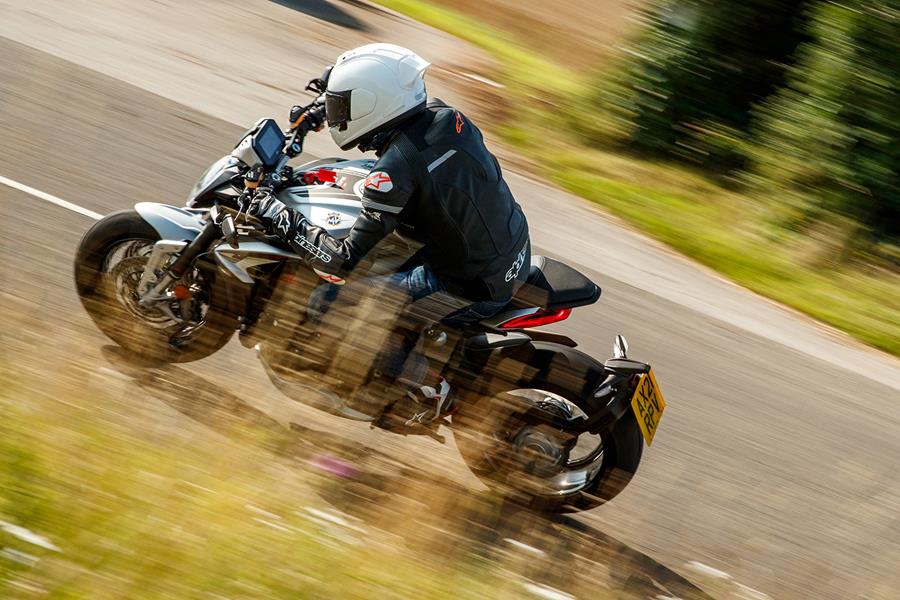 Riding the 2021 MV Agusta Dragster 800 RR