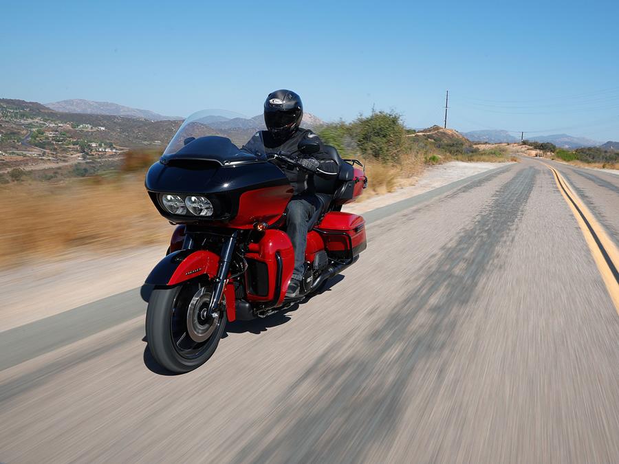 A front view of the Harley-Davidson Road Glide Limited