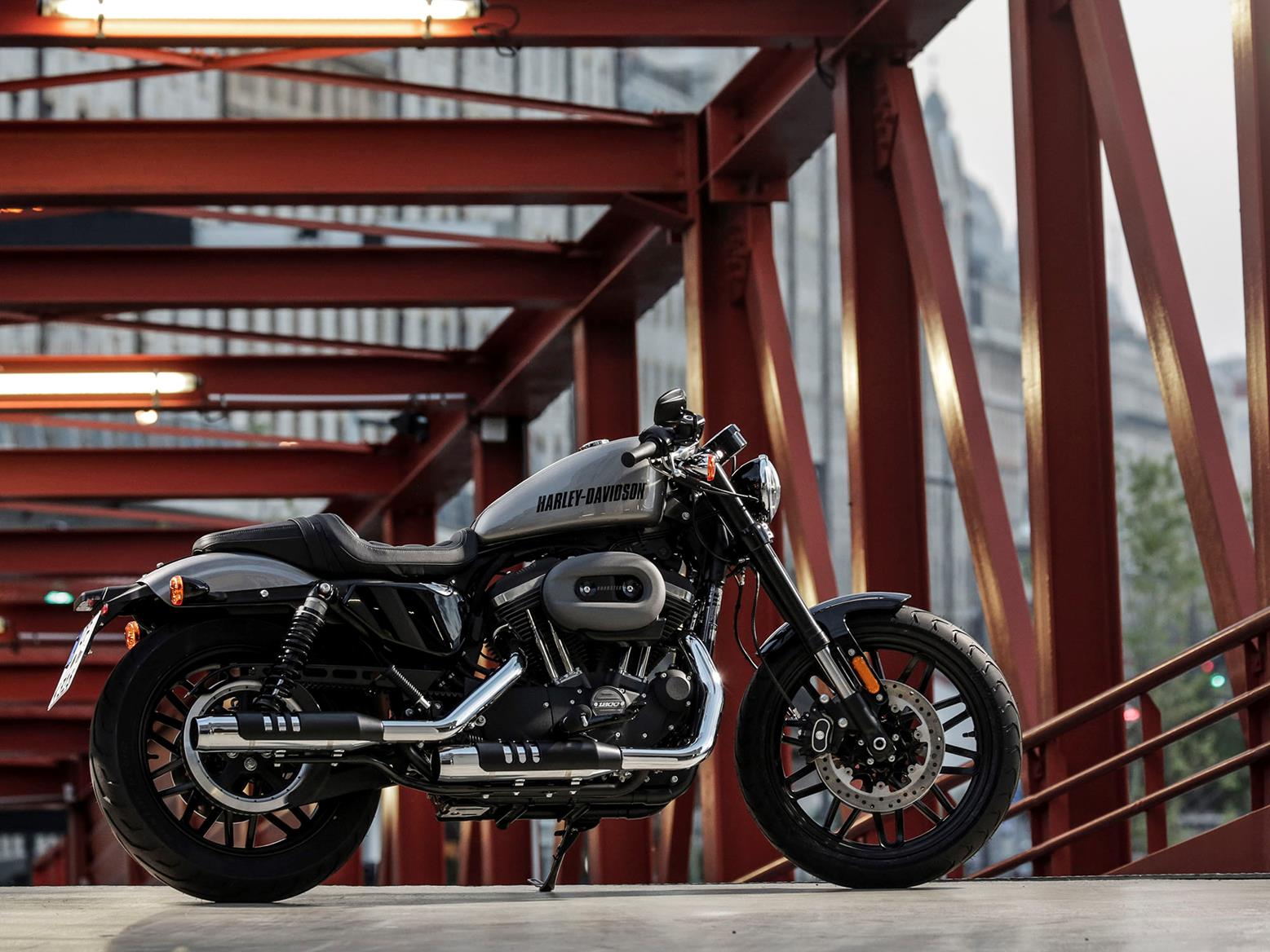 ▷ HARLEY-DAVIDSON SPORTSTER · CUSTOM BIKES