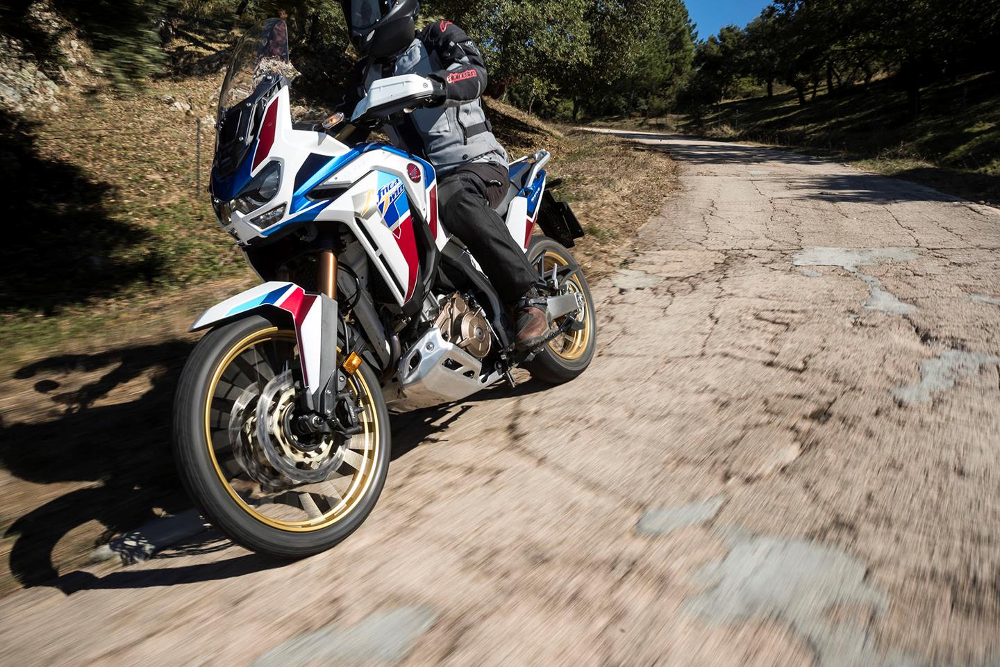 2020 honda africa twin online adventure sports es