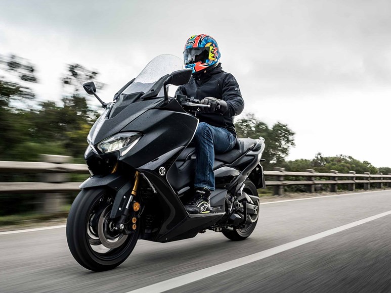 YAMAHA TMAX 560 (2020 - on) Review | MCN