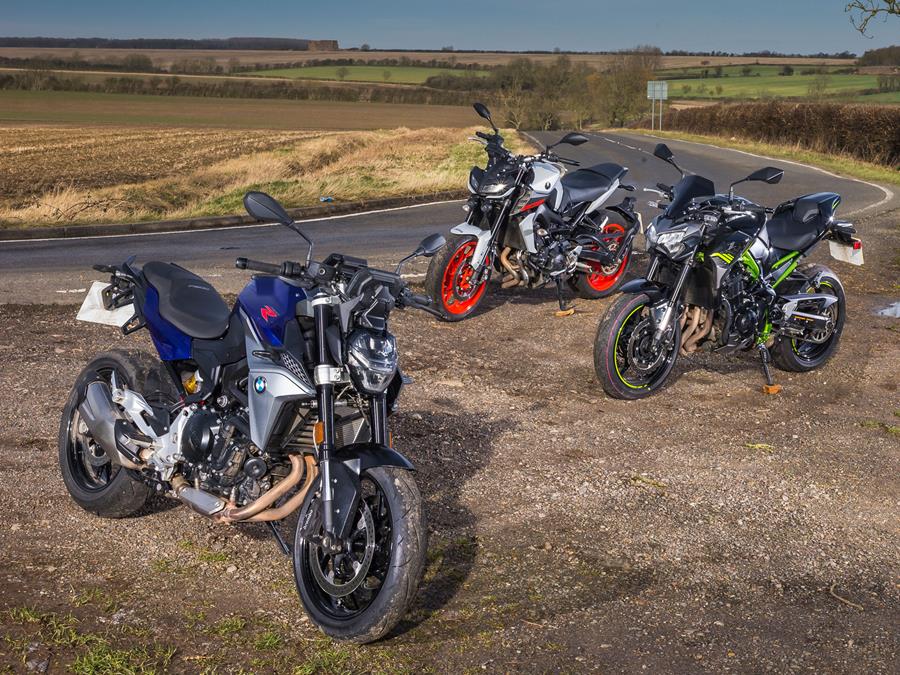 Kawasaki Z900 vs BMW F900R vs Yamaha MT-09 MCN250 static opening shot