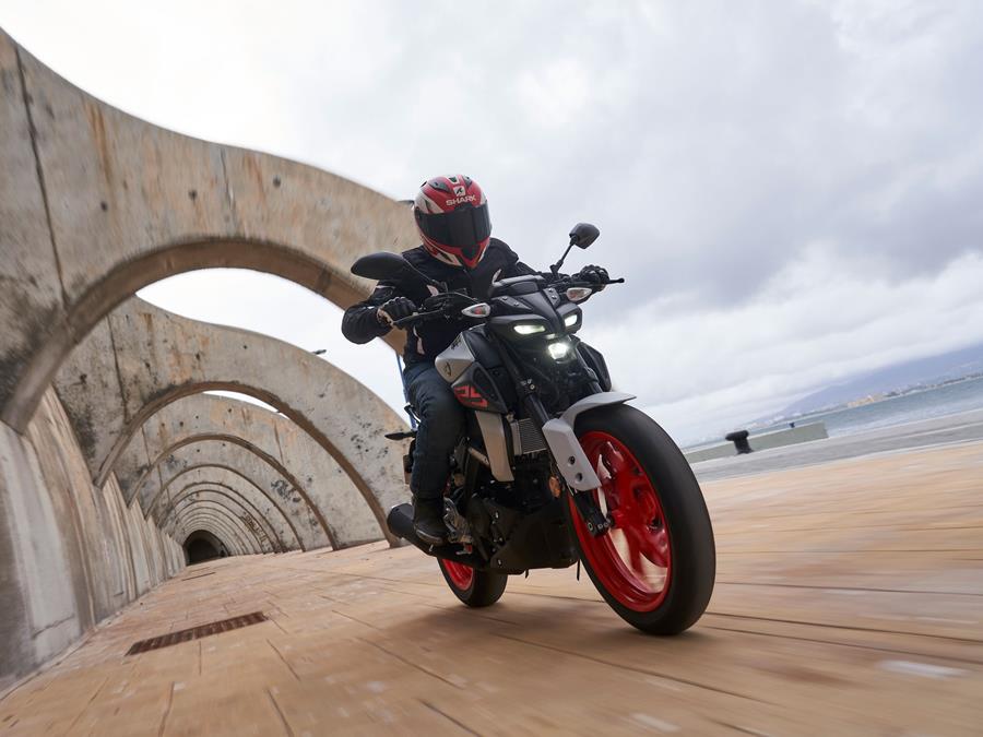 2020 Yamaha MT-125 heading through tunnels on the launch, pilotted by Dan Sutherland