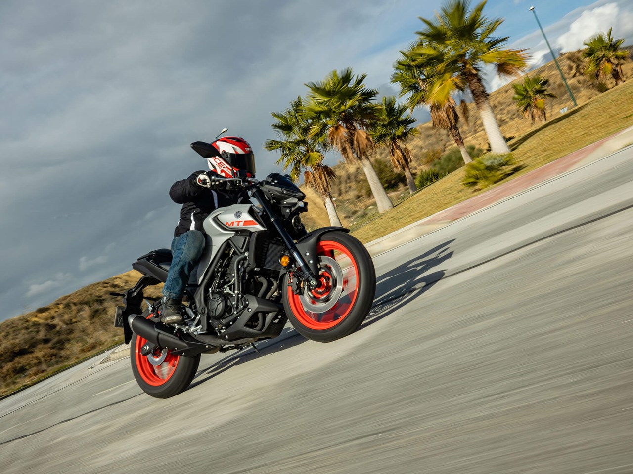 2020 Yamaha MT-03 Review (13 Fast Facts) Ultimate Motorcycling