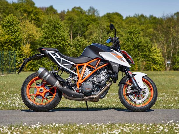 Ktm 1290 super duke deals r 2.0