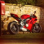 DUCATI PANIGALE V4S (2020 - 2021) Review