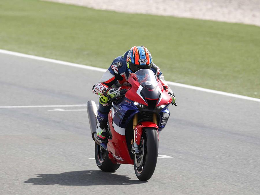 Tucked in on the Honda CBR1000RR-R Fireblade SP