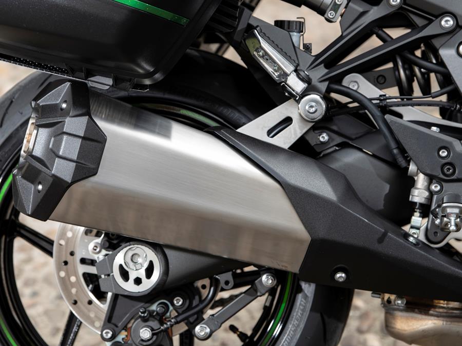 Kawasaki Ninja 1000SX exhaust