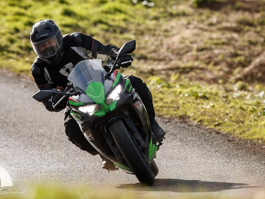 Kawasaki Ninja 650 front