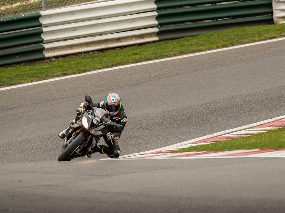 TRIUMPH DAYTONA MOTO2 765 (2020 - on) Review